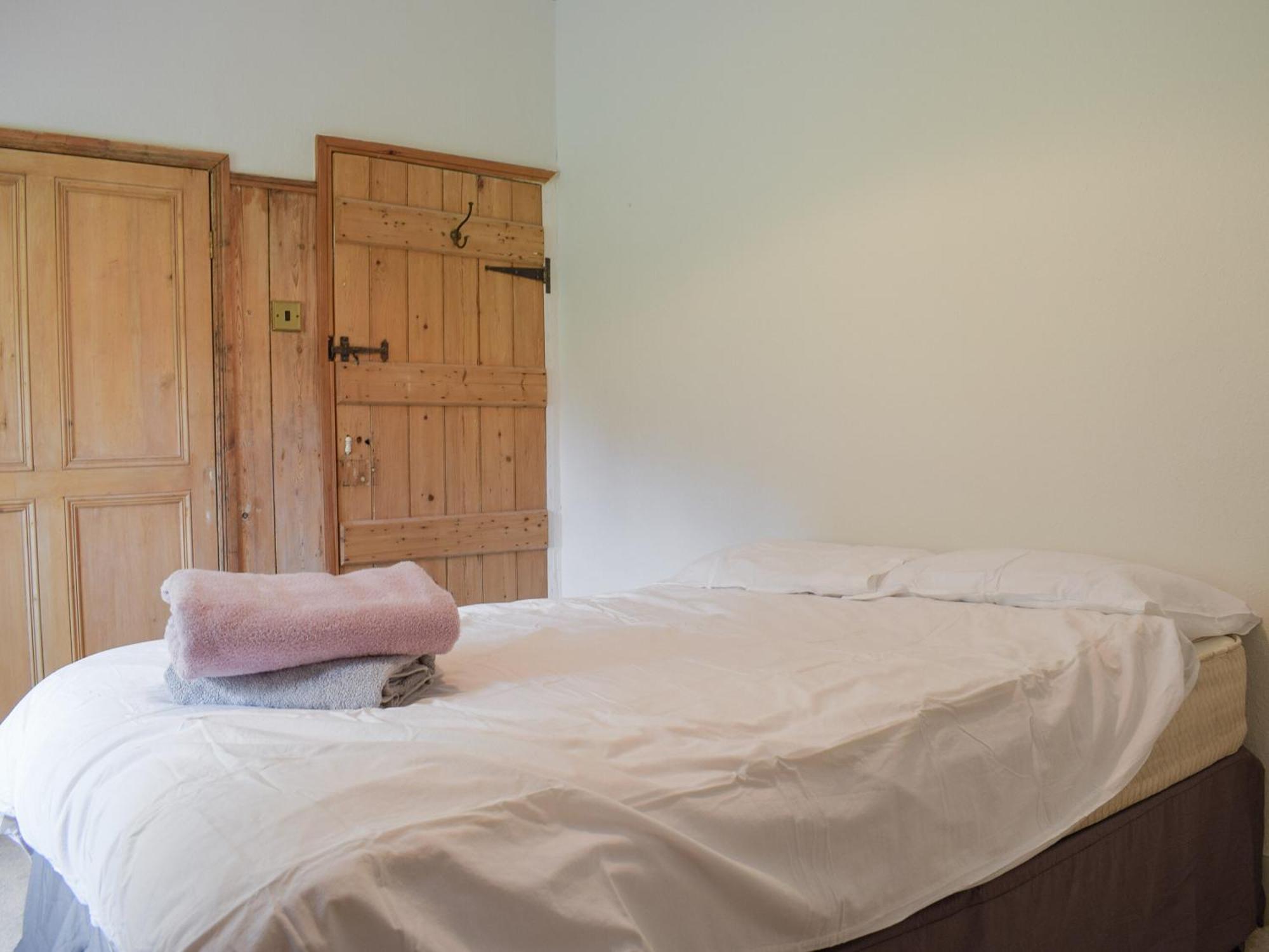 Lower Goytre Farmhouse Llanfair Waterdine Ngoại thất bức ảnh